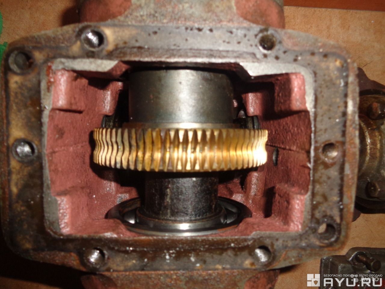 Мотор-редуктор планетарный 3МП–40 , Мотор-редуктор планетарный 3МП–50 , Мотор-редуктор планетарный 3МП–80,частота вращения выходного вала,  56 об/мин ,предназначен для снижения частоты вращения и передачи крутящего момента механизмам общемашиностроительного назначения червячный редуктор ч-160, передаточное число 31,5 ,червячный редуктор ч-80 , червячный редуктор 1ч-63а 